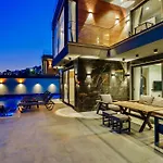 Elite Escape 2 Villa *