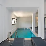 Elite Escape 2